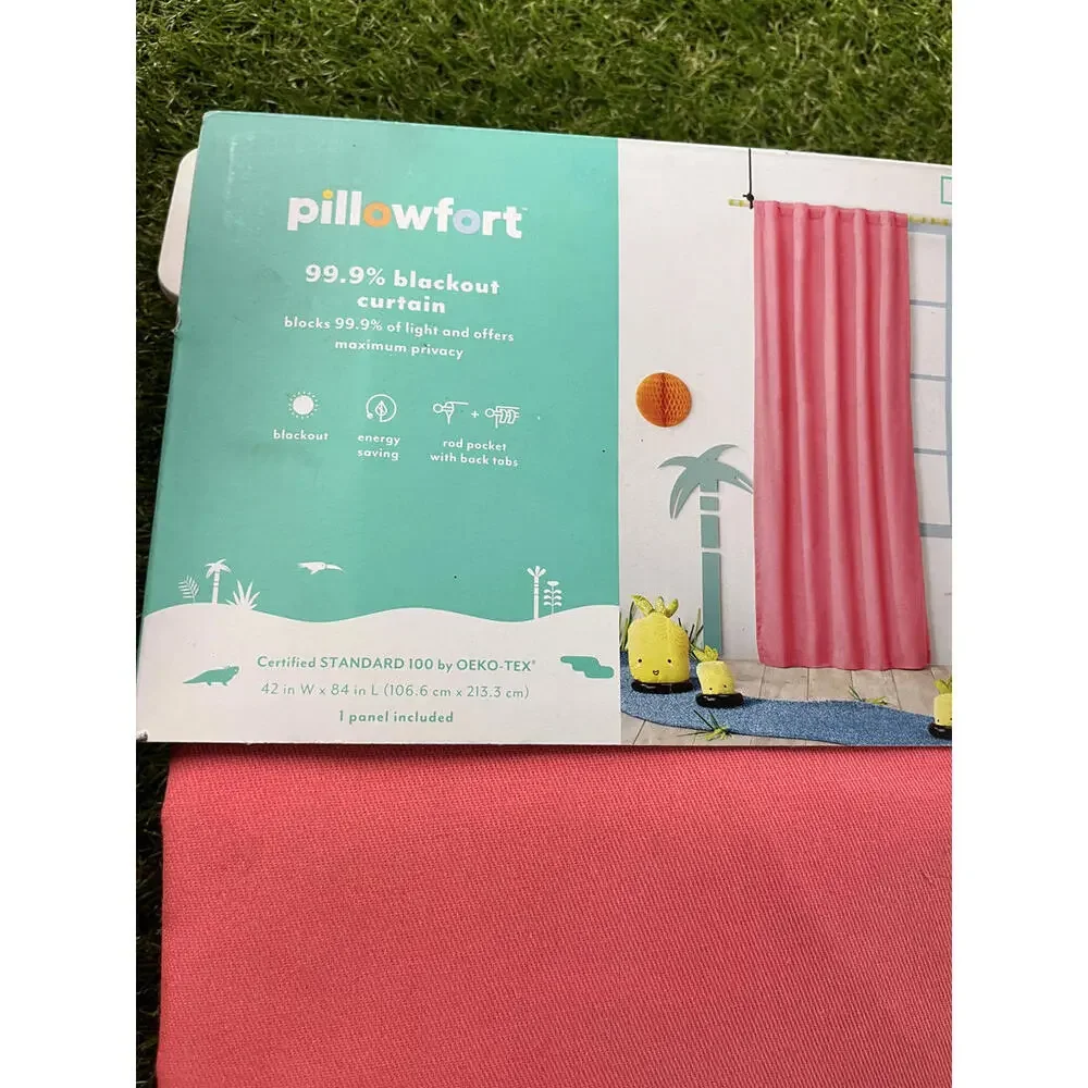 Pillowfort 99.9% Blackout Pink Twill Curtain Panel‎ Coral Bright color 84